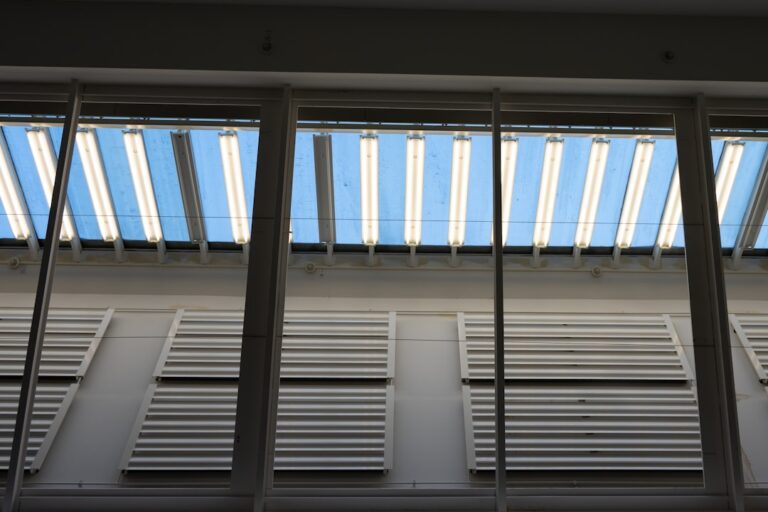 balcony retractable awning small